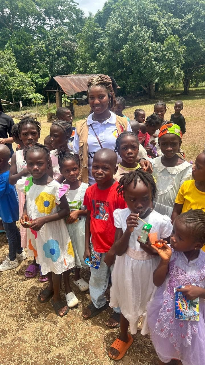 Volunteers supporting local community in Liberia
